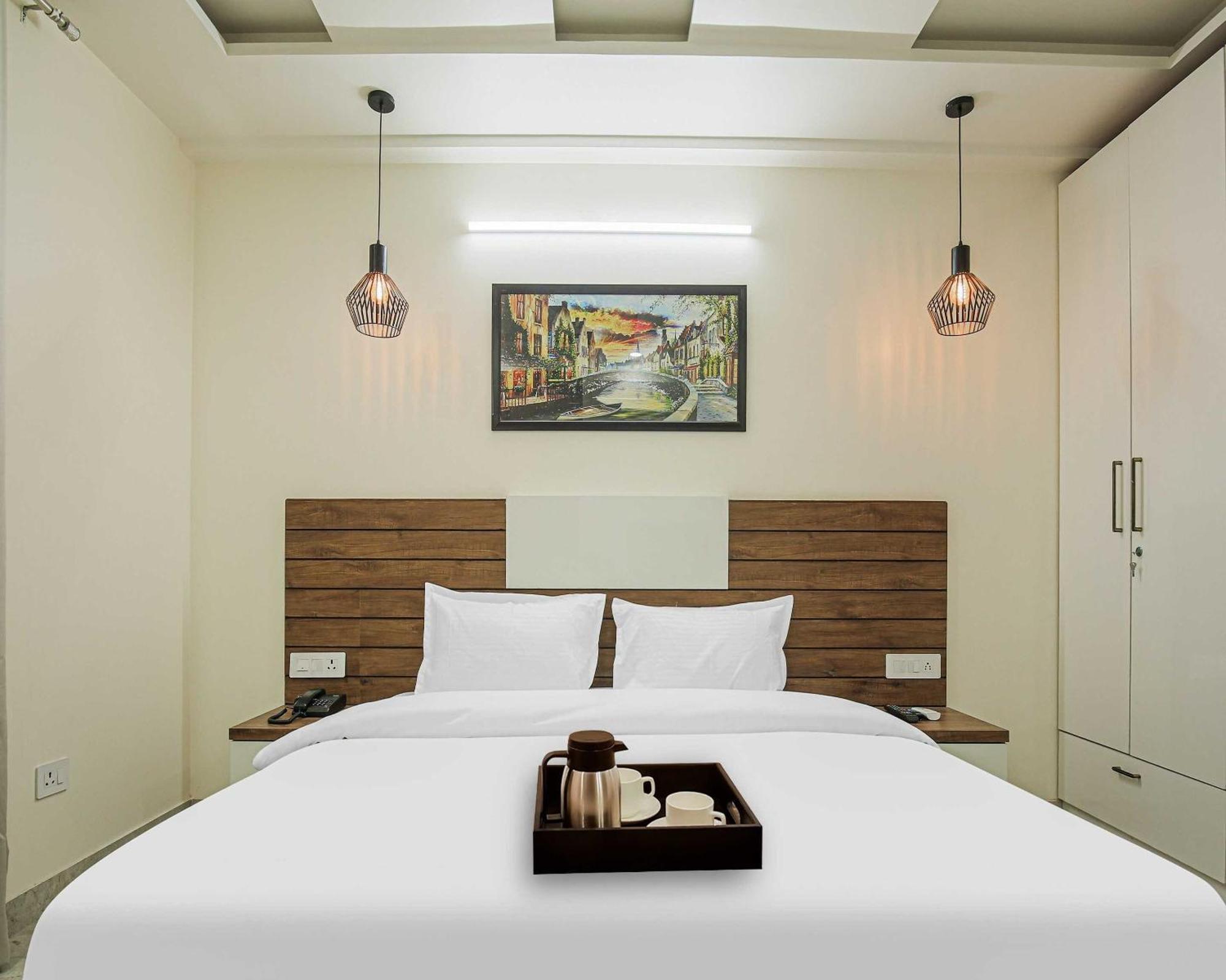 Hotel Maharaja Palace Gurgaon Zewnętrze zdjęcie